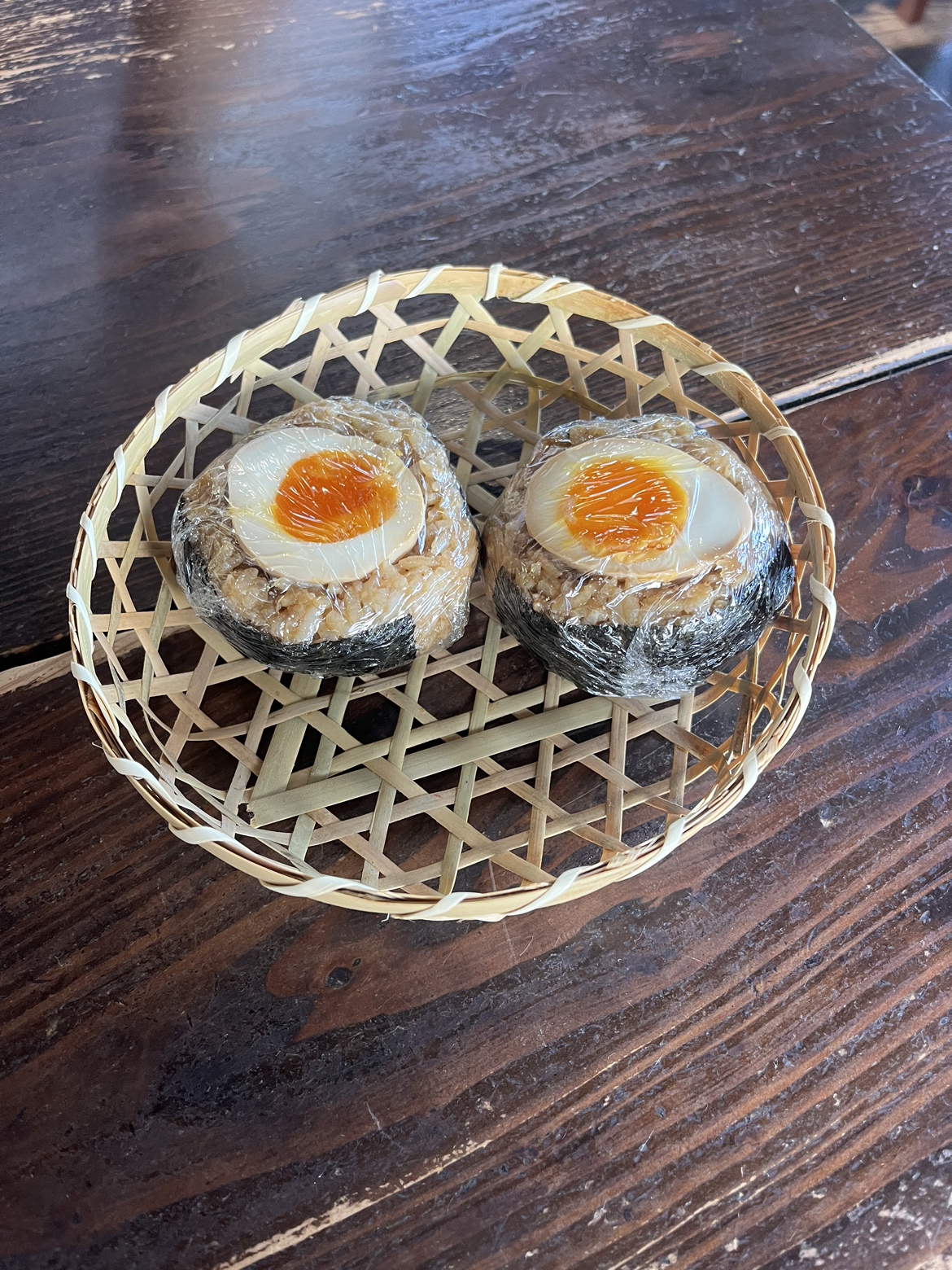 温泉卵のおにぎり