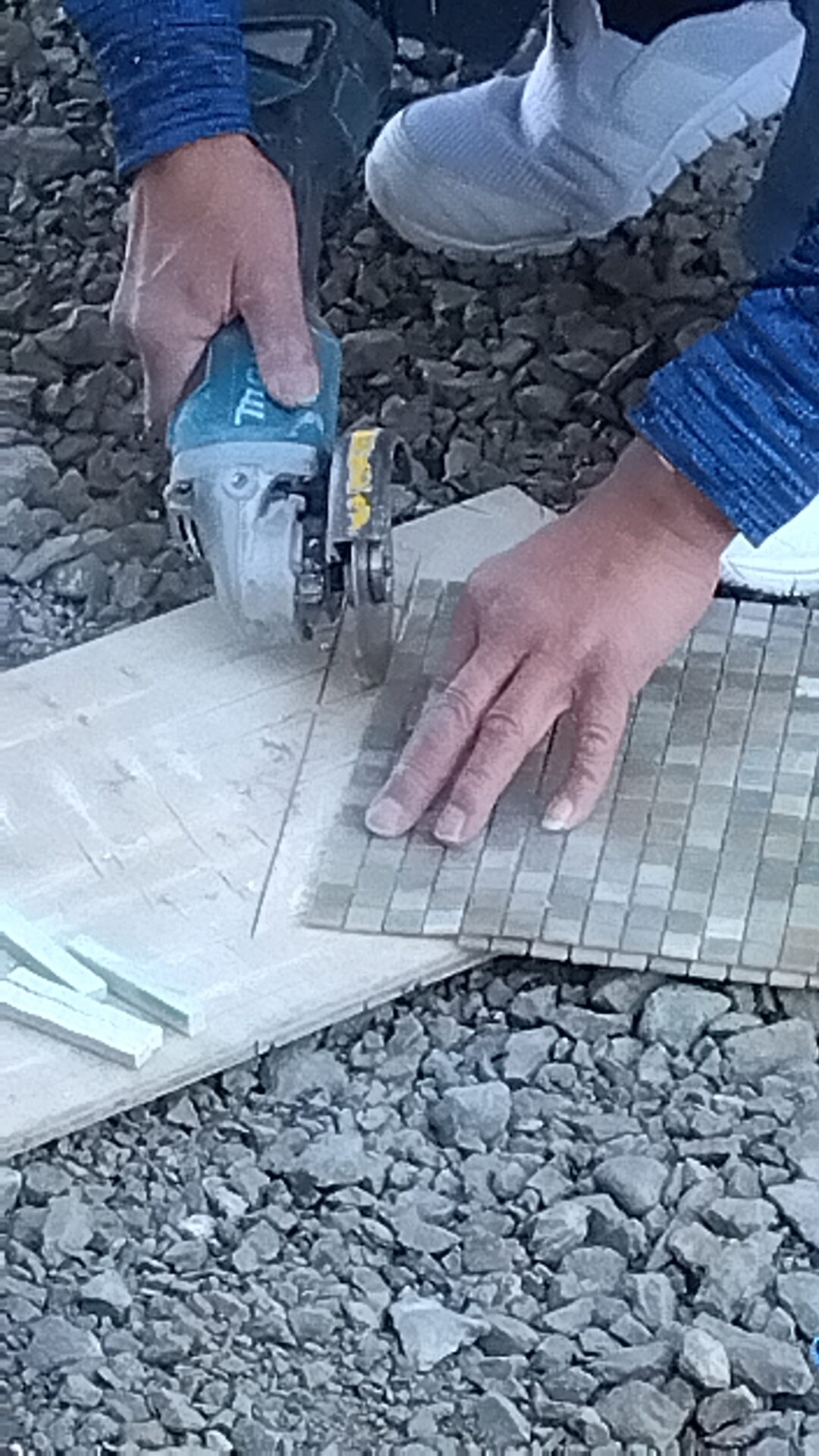 タイル作業