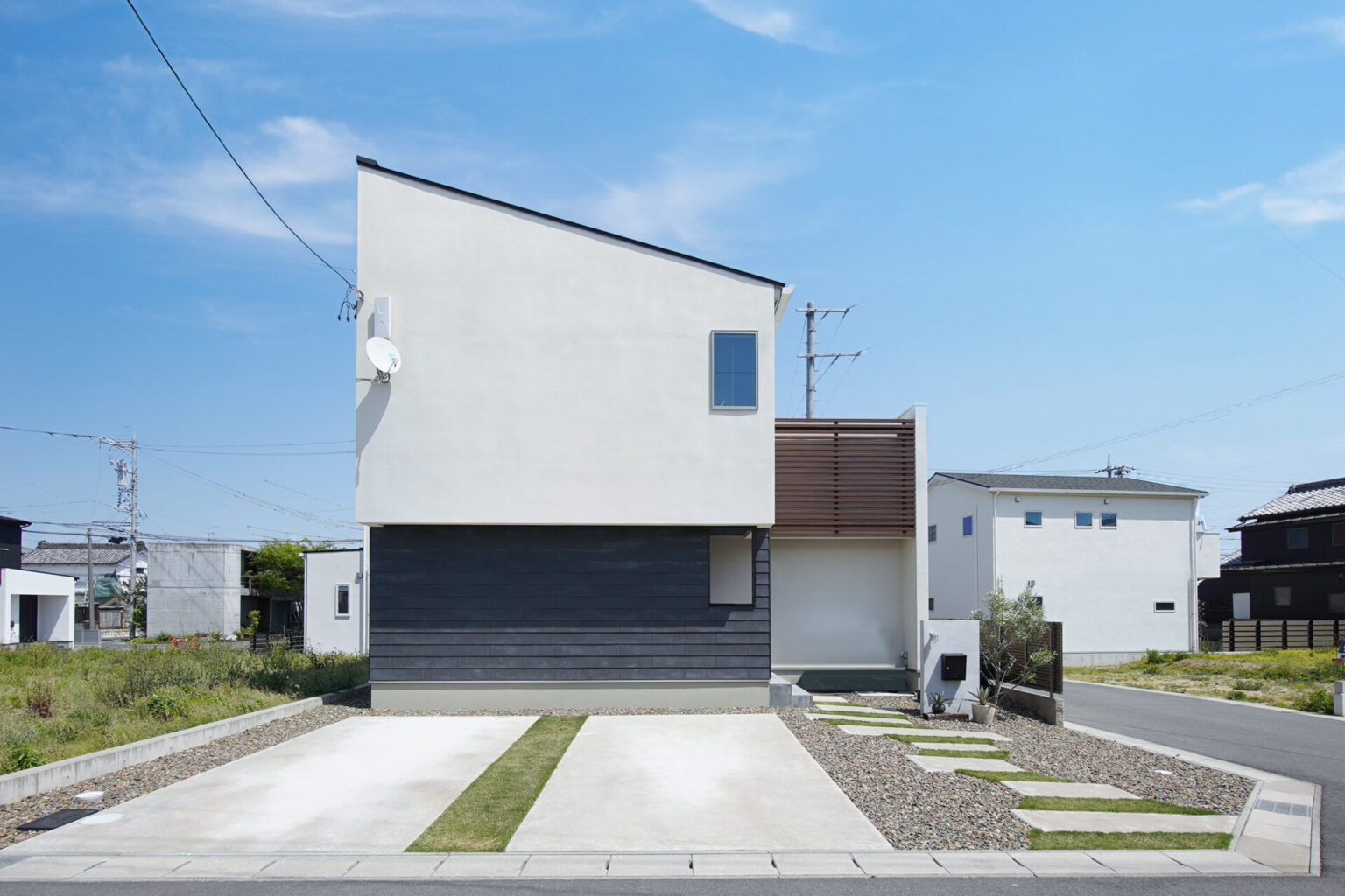 片流れ屋根とは？人気の理由やメリット・デメリットを解説 | 浜松市・静岡市の注文住宅｜花みずき工房