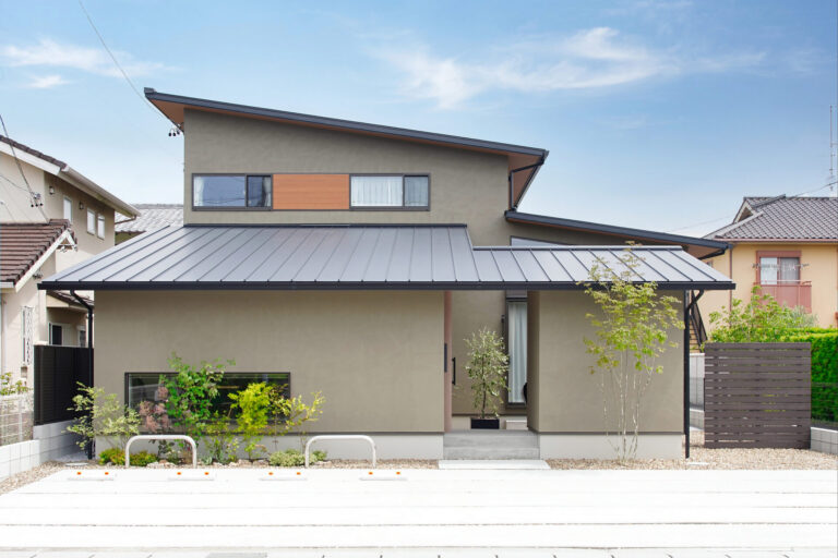 片流れ屋根とは？人気の理由やメリット・デメリットを解説 | 浜松市・静岡市の注文住宅｜花みずき工房