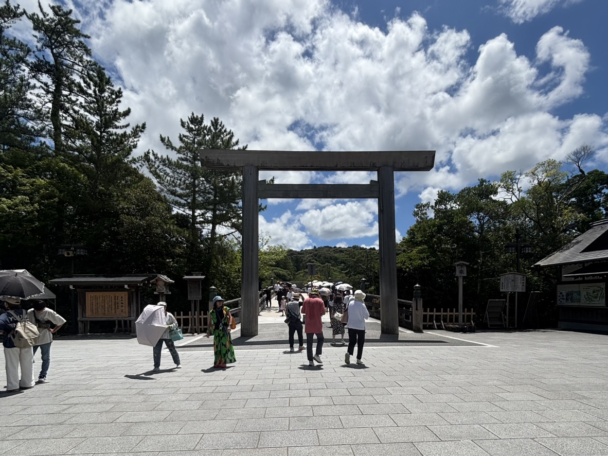 伊勢神宮