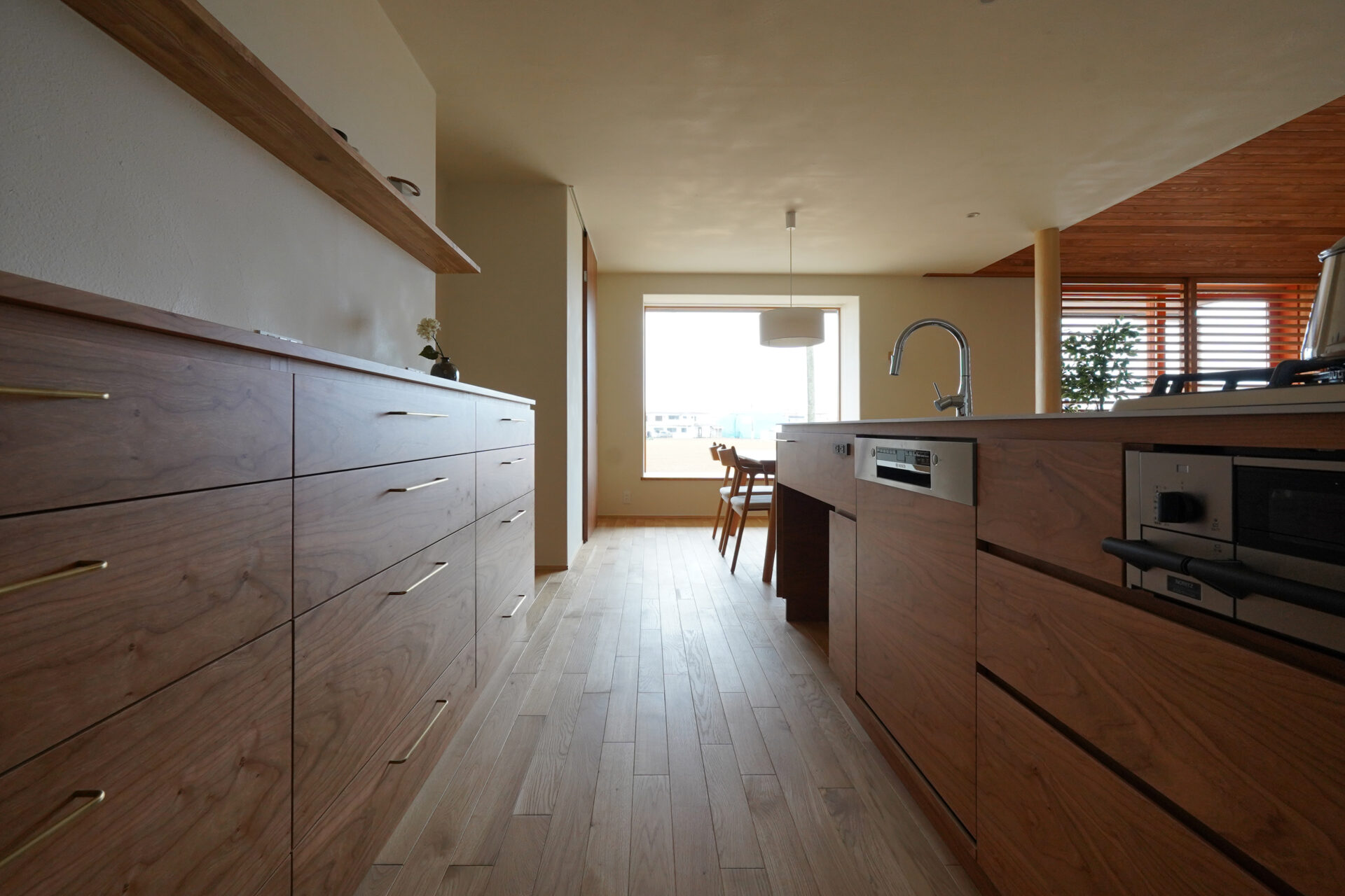 暮らしから考える、オーダーキッチンという選択肢