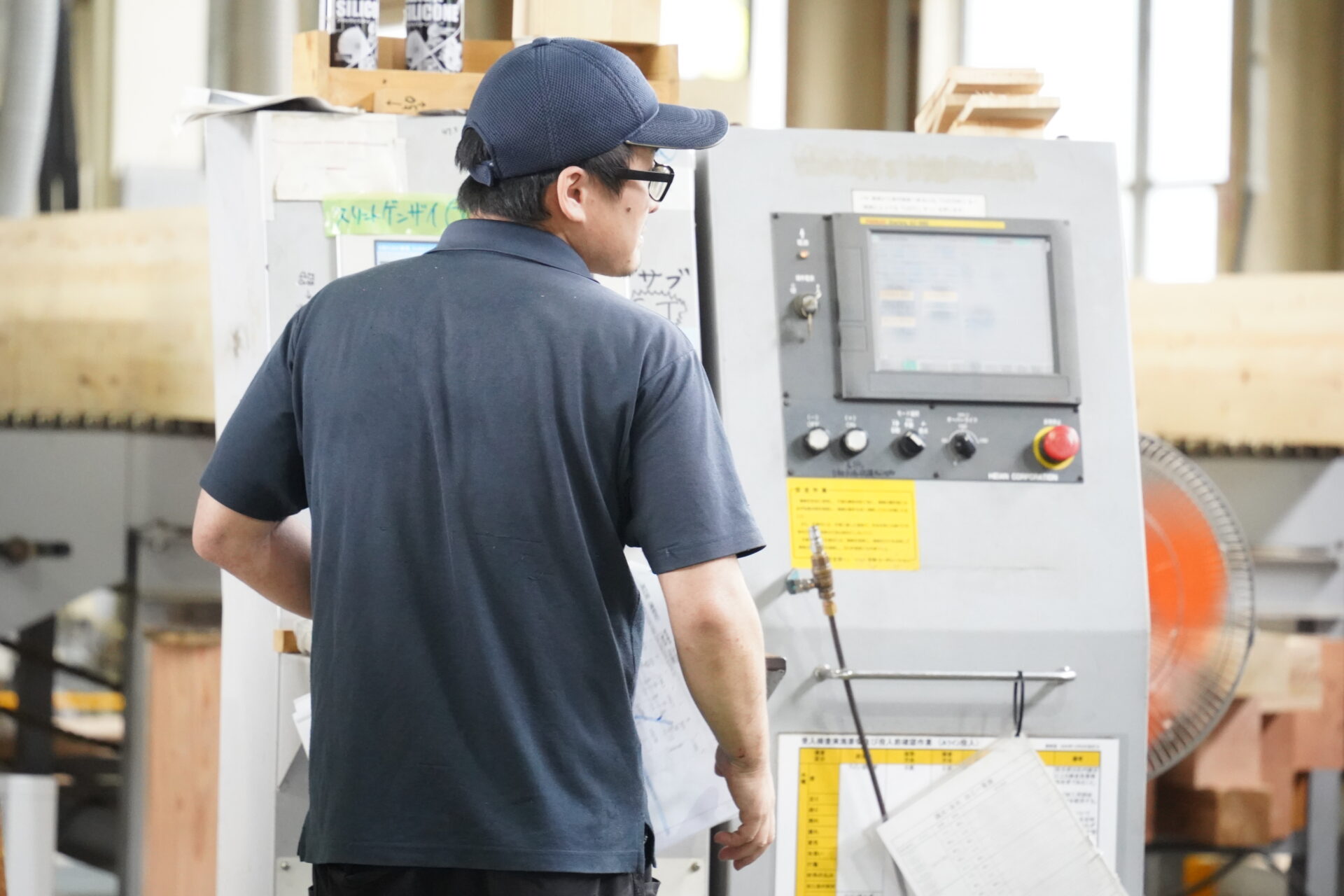 プレカット工場